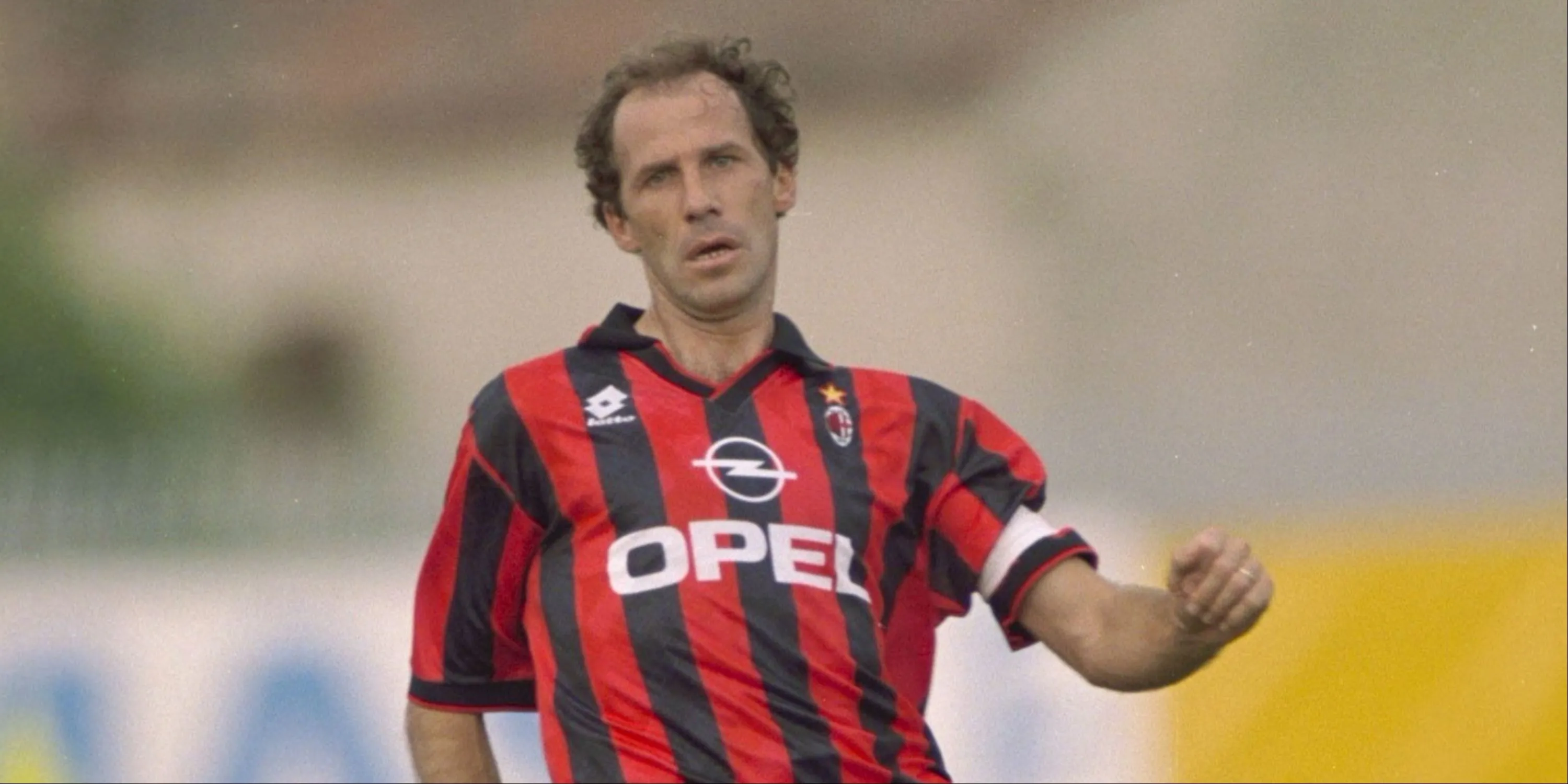 Huyền thoại AC Milan, Franco Baresi, một trong những hậu vệ vĩ đại nhất dù có tới 8 lần đá phản lưới nhà
