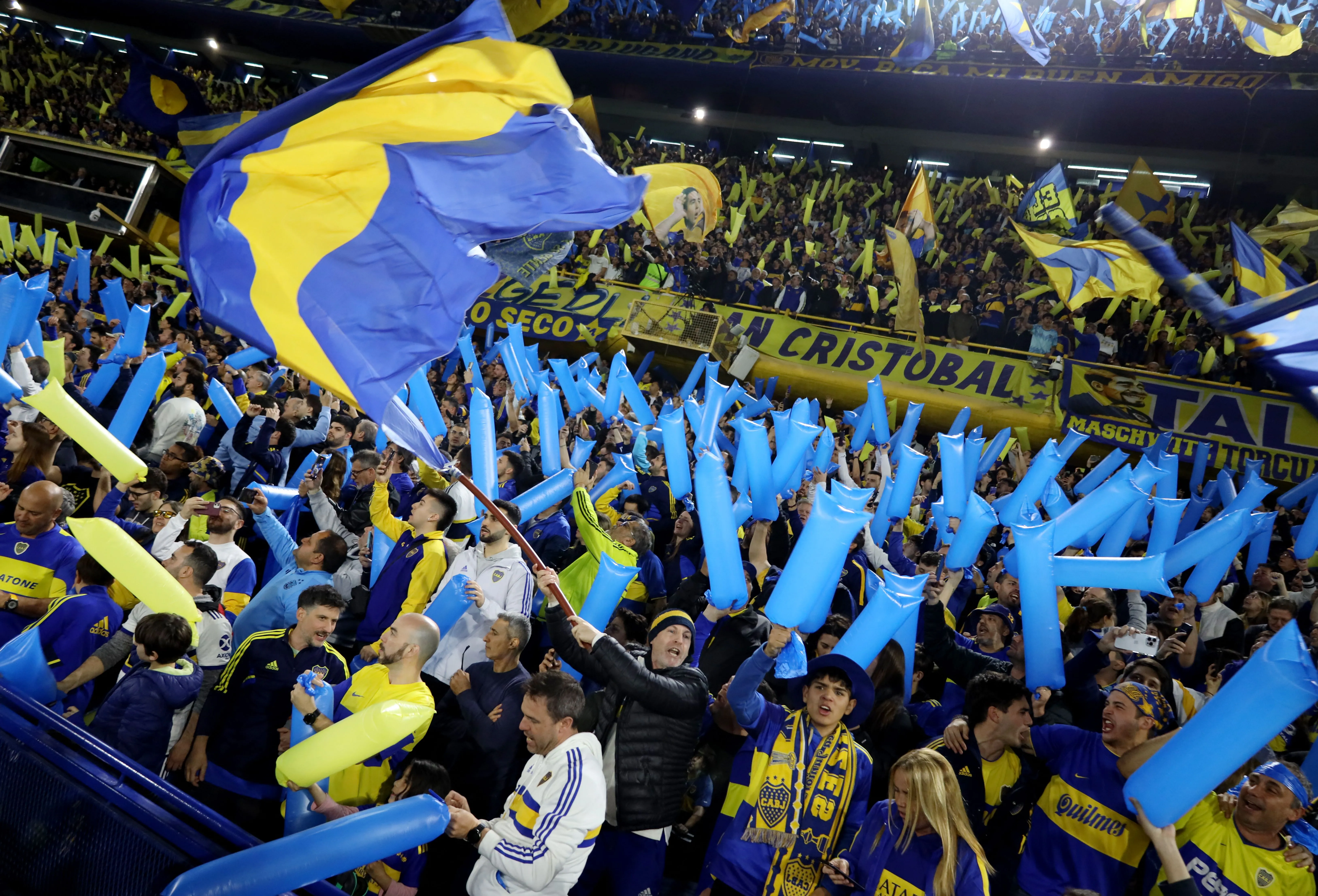 Cầu thủ Boca Juniors ăn mừng