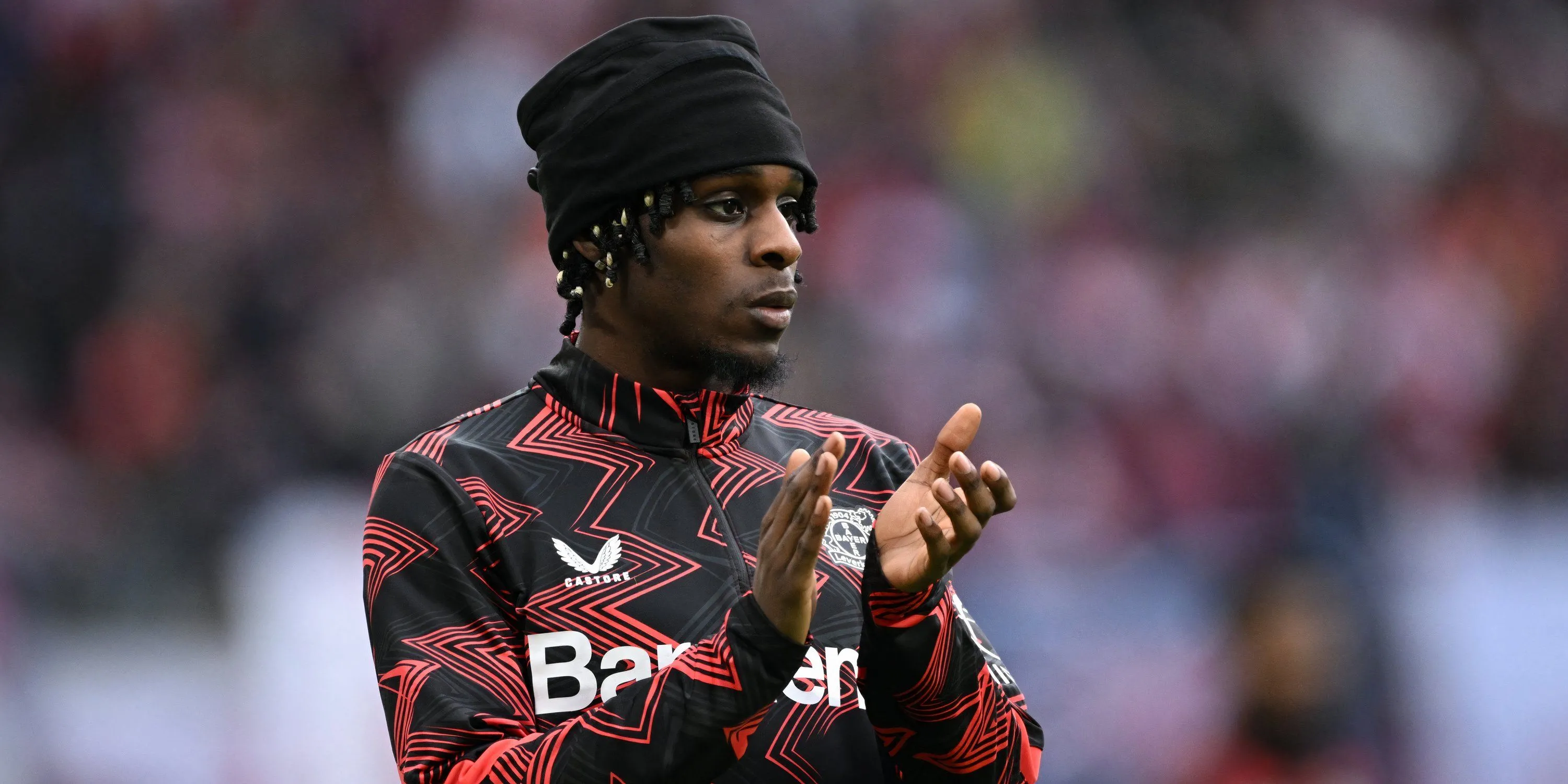 Hậu vệ cánh Jeremie Frimpong của Bayer Leverkusen (nay giả định khoác áo Liverpool)