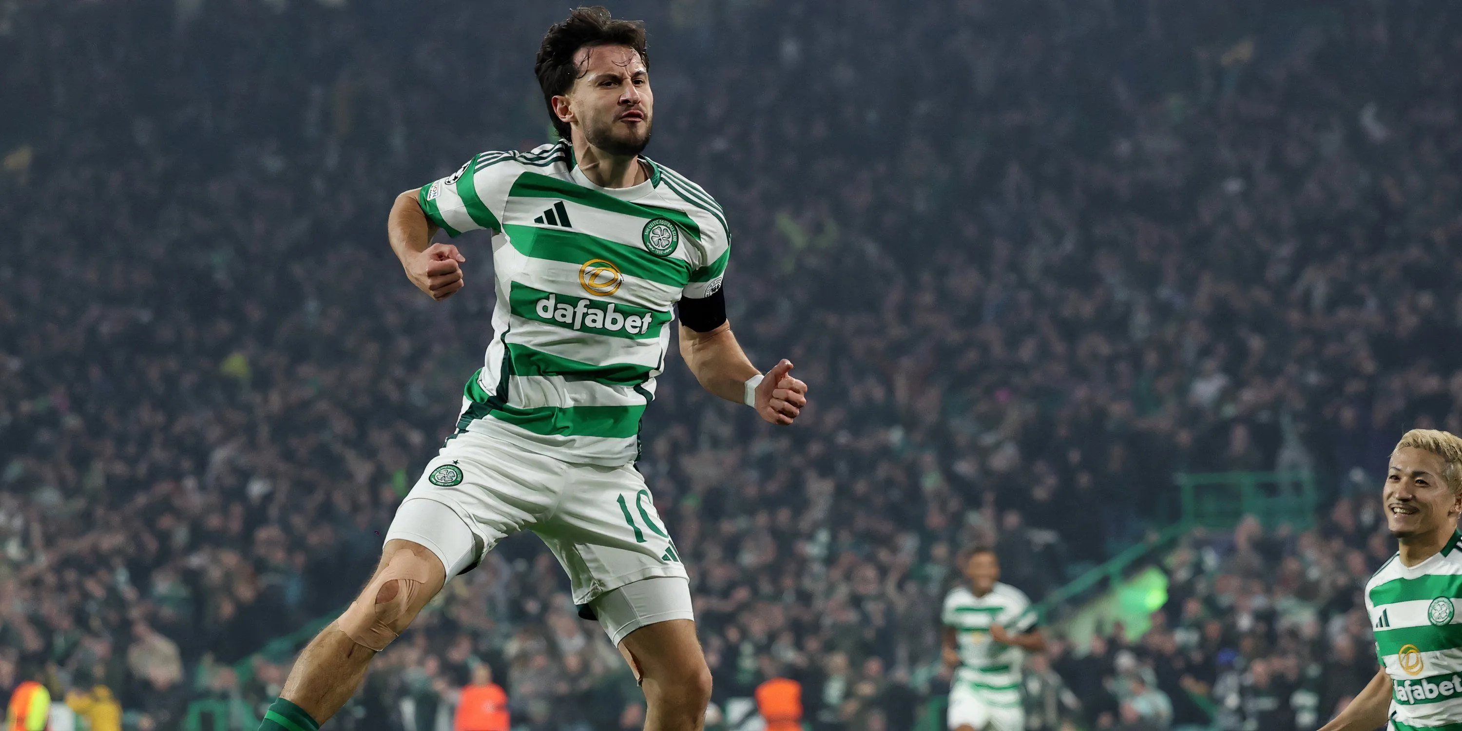 Nicolas Kuhn thi đấu tại Champions League cho Celtic