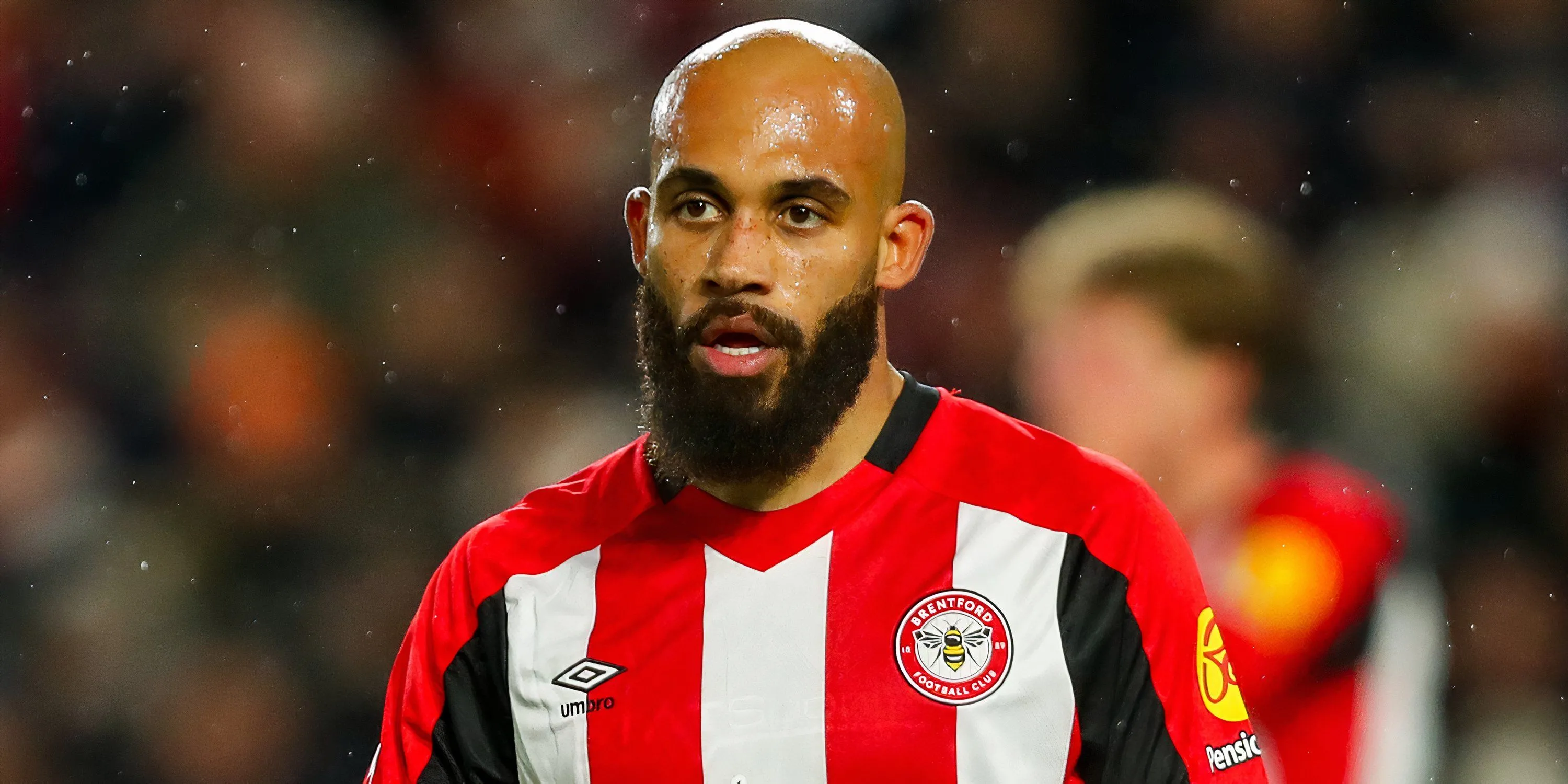 Tiền đạo Bryan Mbeumo trong màu áo câu lạc bộ Brentford