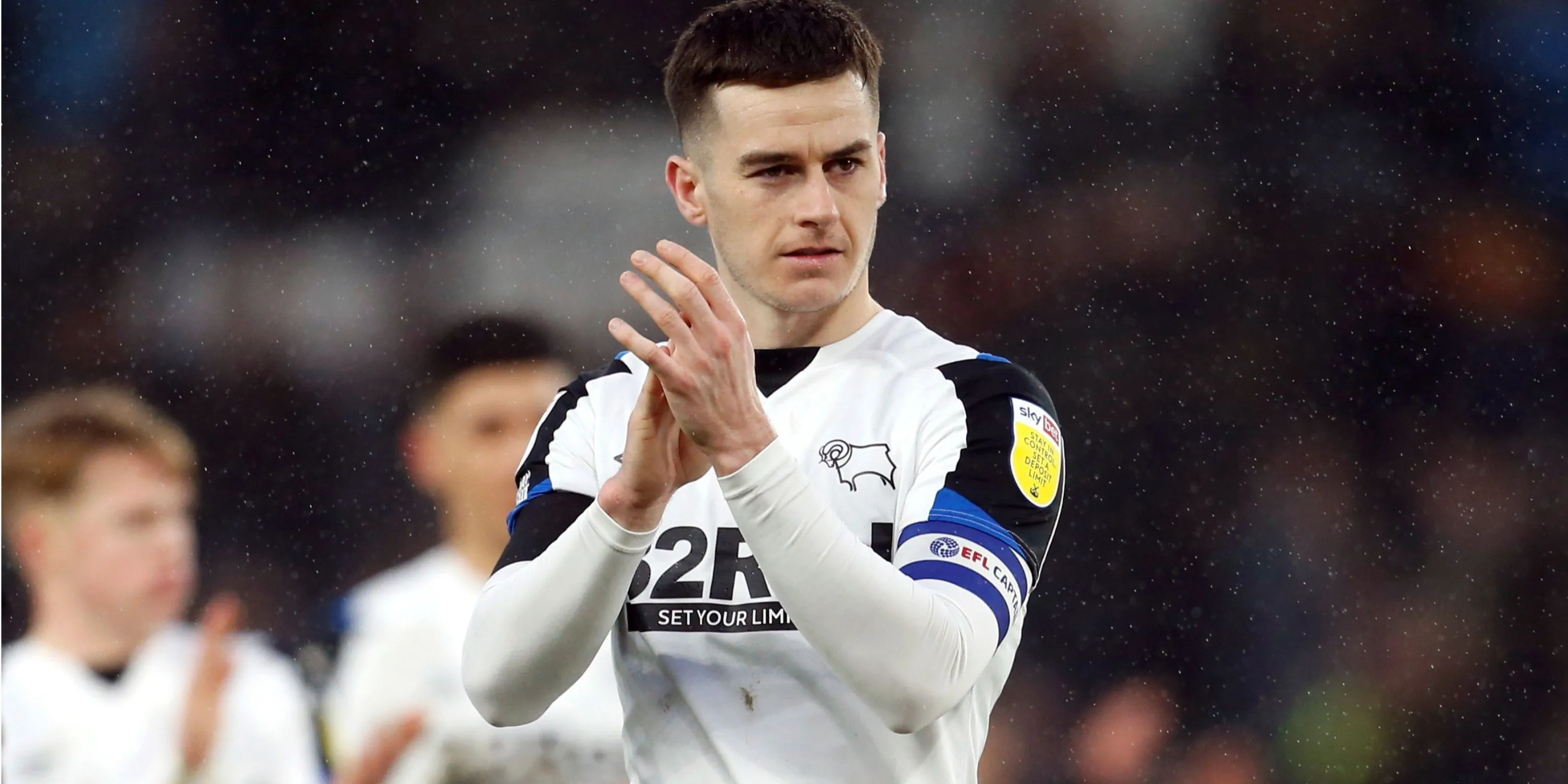 Tom Lawrence, cựu cầu thủ Derby, là mục tiêu chuyển nhượng tự do tiềm năng của West Brom.