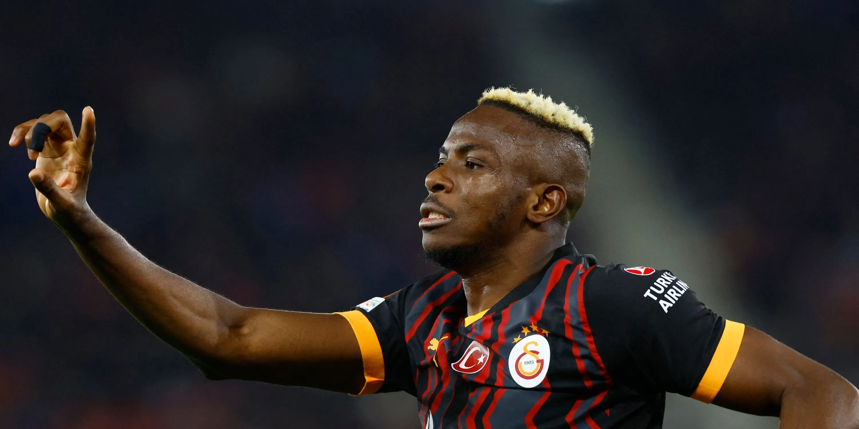 Victor Osimhen ăn mừng bàn thắng bị từ chối cho Galatasaray