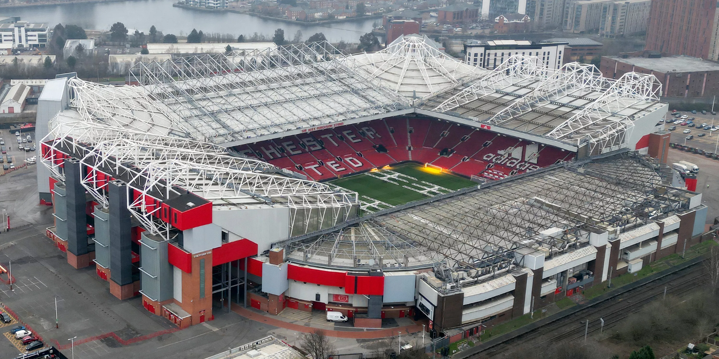 Sân vận động Old Trafford mang tính biểu tượng của Manchester United