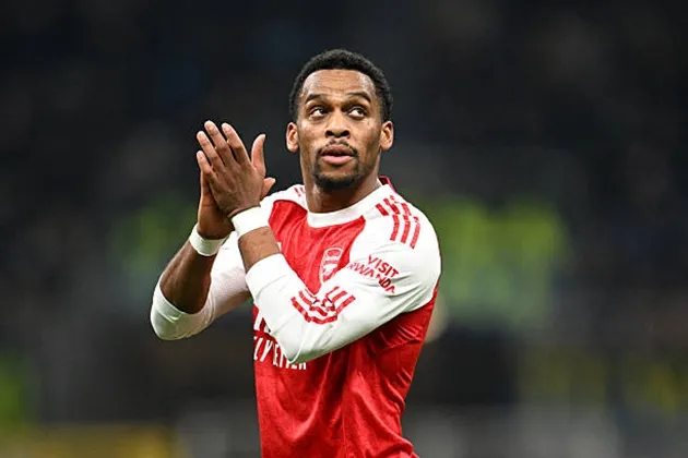 Jurrien Timber thi đấu